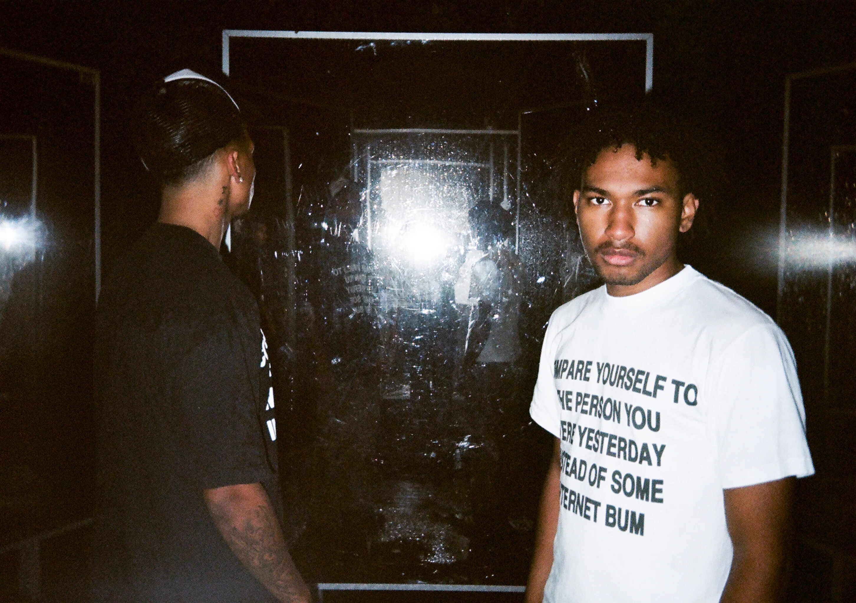 INTERNET BUM - TEE - Image 6